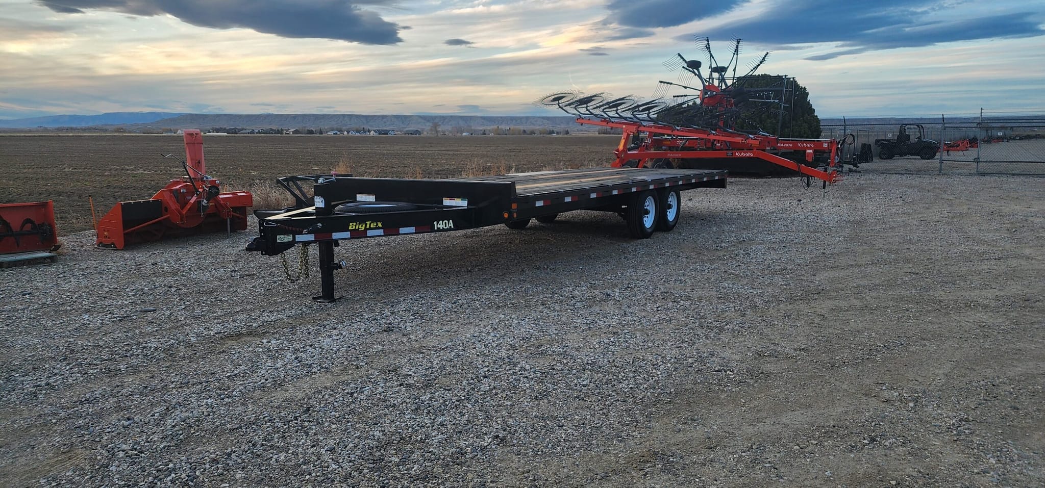 2018 USED BIG TEX 140A DECKOVER TRAILER