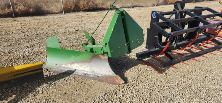 Used John Deere 5 1/2″ V Ditcher